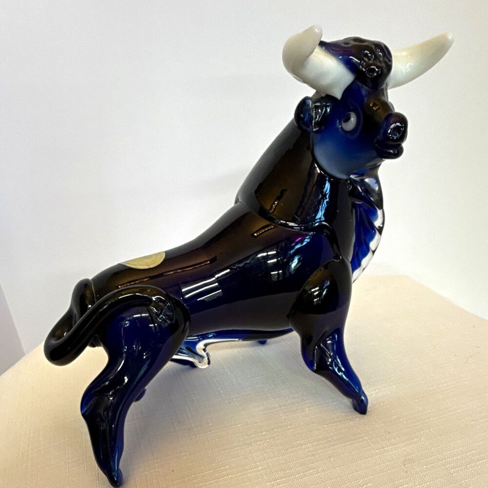 Vintage 1960s Cristales de Chihuahua Mexican Art Glass Bull Figurine With Label
